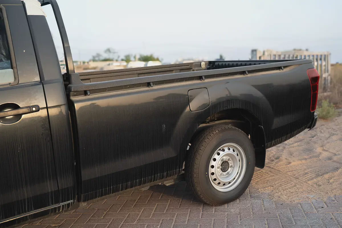 Isuzu D-Max 2026 - Brand New 2.5 4X2 ONLY ONE UNIT-7-7