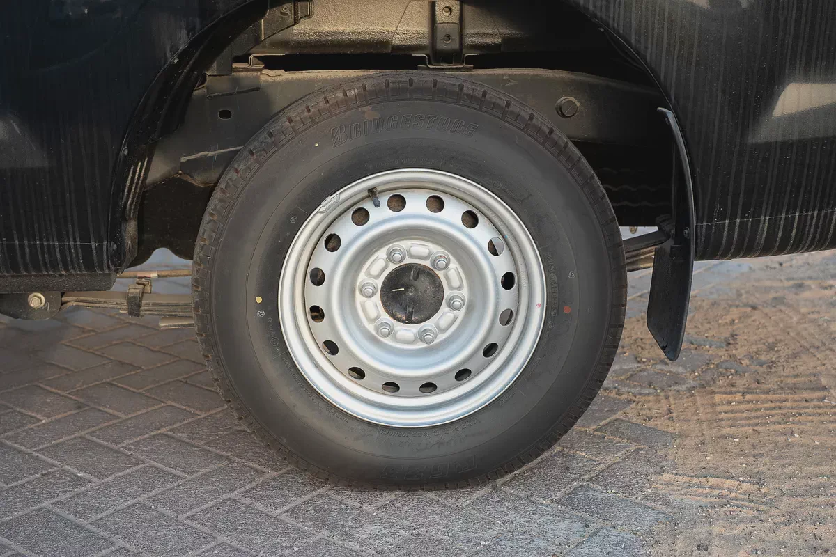 Isuzu D-Max 2026 - Brand New 2.5 4X2 ONLY ONE UNIT-8-8