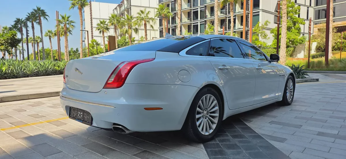 2015 Jaguar XJ L -Full option -Excellent Condition-Less kilometer driven -Bank Finance Available-6-6