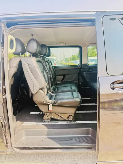 Mercedes-Benz V-Class 2.0L V 250 2024 GCC Specs Very Good Condition (Full Service History)-18