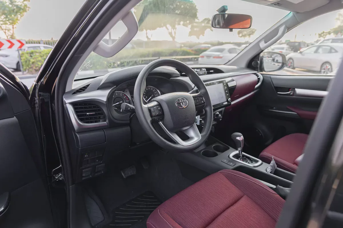 Toyota Hilux TRD SR5 | 2026 | GCC | V6 4.0L Pick-up | Petrol | 4WD | 4 Doors-9-9