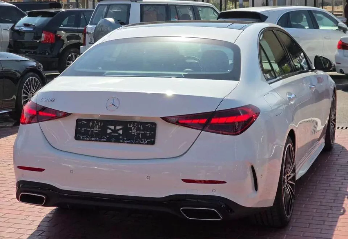 Mercedes Benz C200 Under Agency Warranty 2026 GCC-4-4