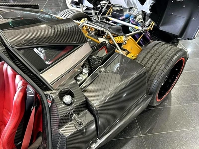 Pagani Huayra, GCC, 1 of 100 in the world, amazing specs, beautiful color combination, New tyres.-8