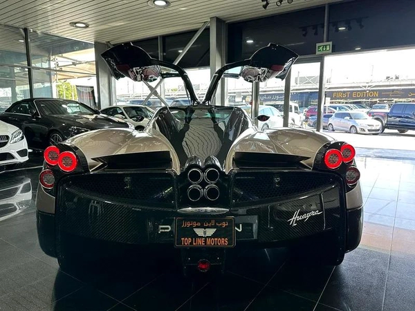 Pagani Huayra, GCC, 1 of 100 in the world, amazing specs, beautiful color combination, New tyres.