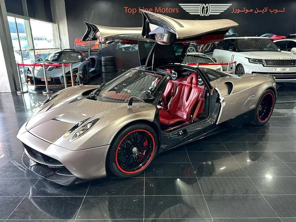 Pagani Huayra, GCC, 1 of 100 in the world, amazing specs, beautiful color combination, New tyres.