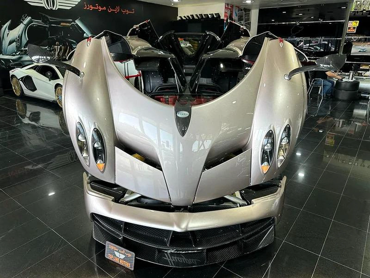 Pagani Huayra, GCC, 1 of 100 in the world, amazing specs, beautiful color combination, New tyres.-4-4