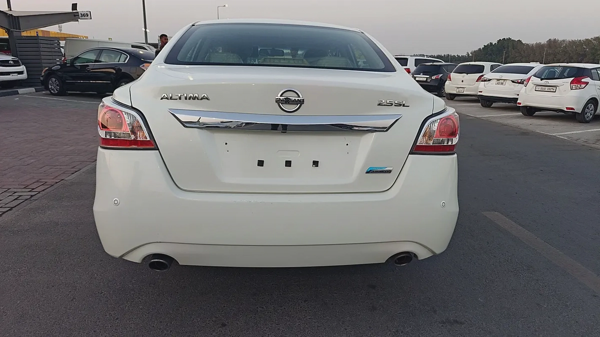 Nissan Altima SV 2014 GCC Specs - Well Maintained-6-6