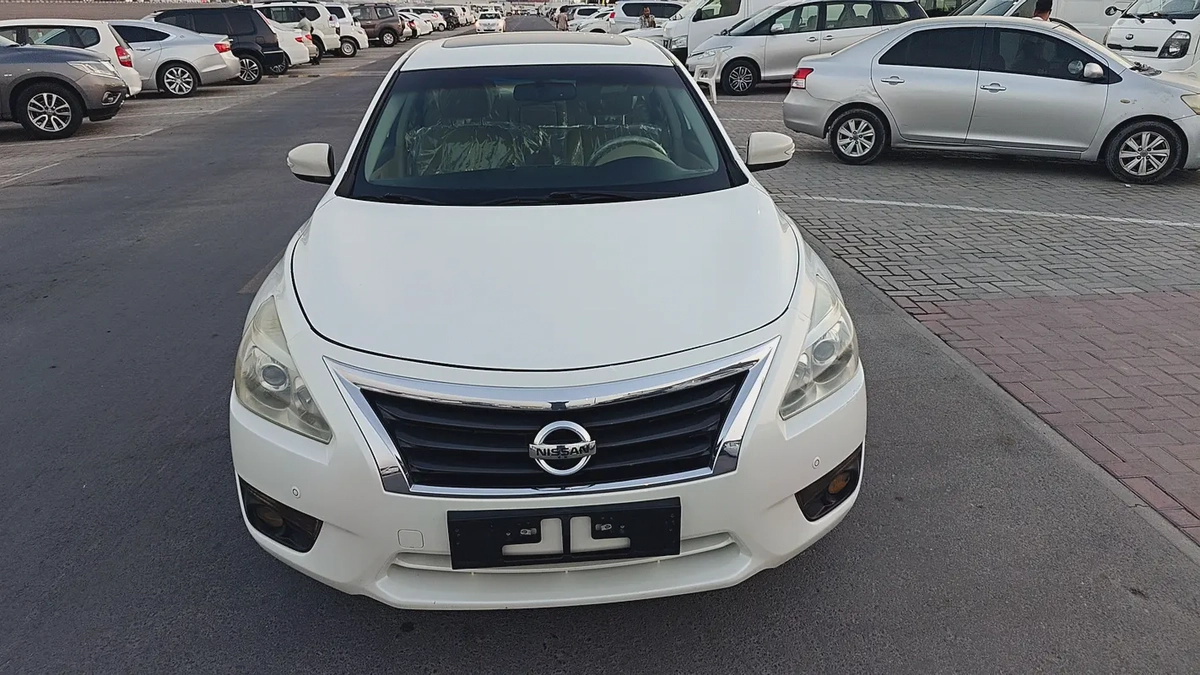 Nissan Altima SV 2014 GCC Specs - Well Maintained-7-7
