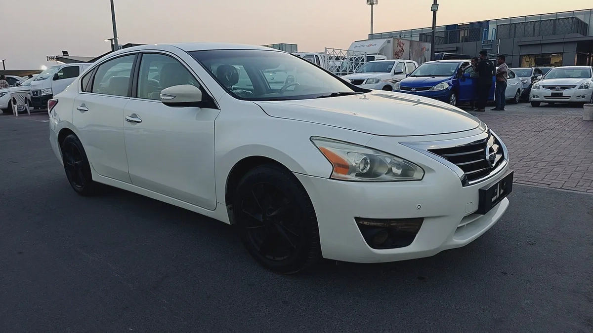 Nissan Altima SV 2014 GCC Specs - Well Maintained-8-8