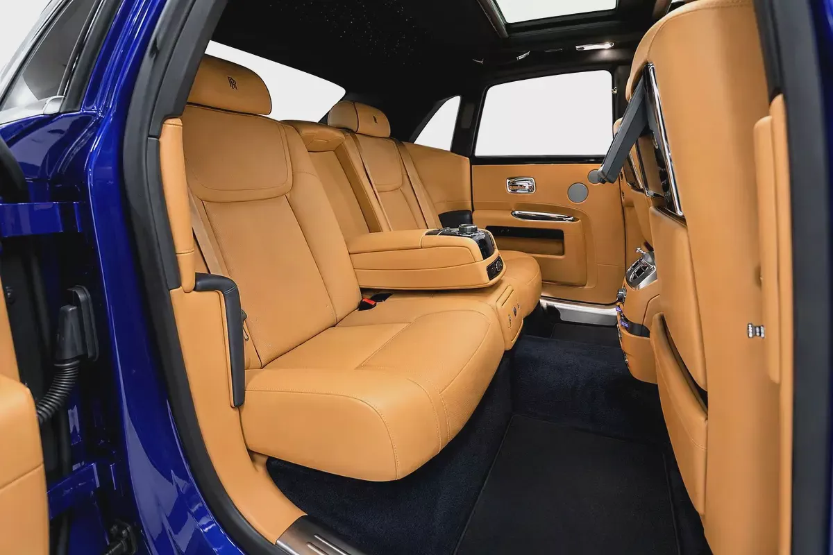 2016 Rolls-Royce Ghost Black Badge - GCC Specs -42,000 kms-13-13
