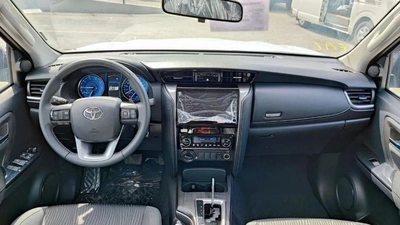 Toyota Fortuner GXR 2.4L DLESEL-7