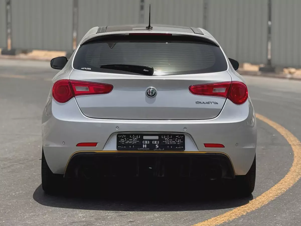 2020 Alfa Romeo Giulietta Veloce | GCC Specs | Pristine Condition-14-14