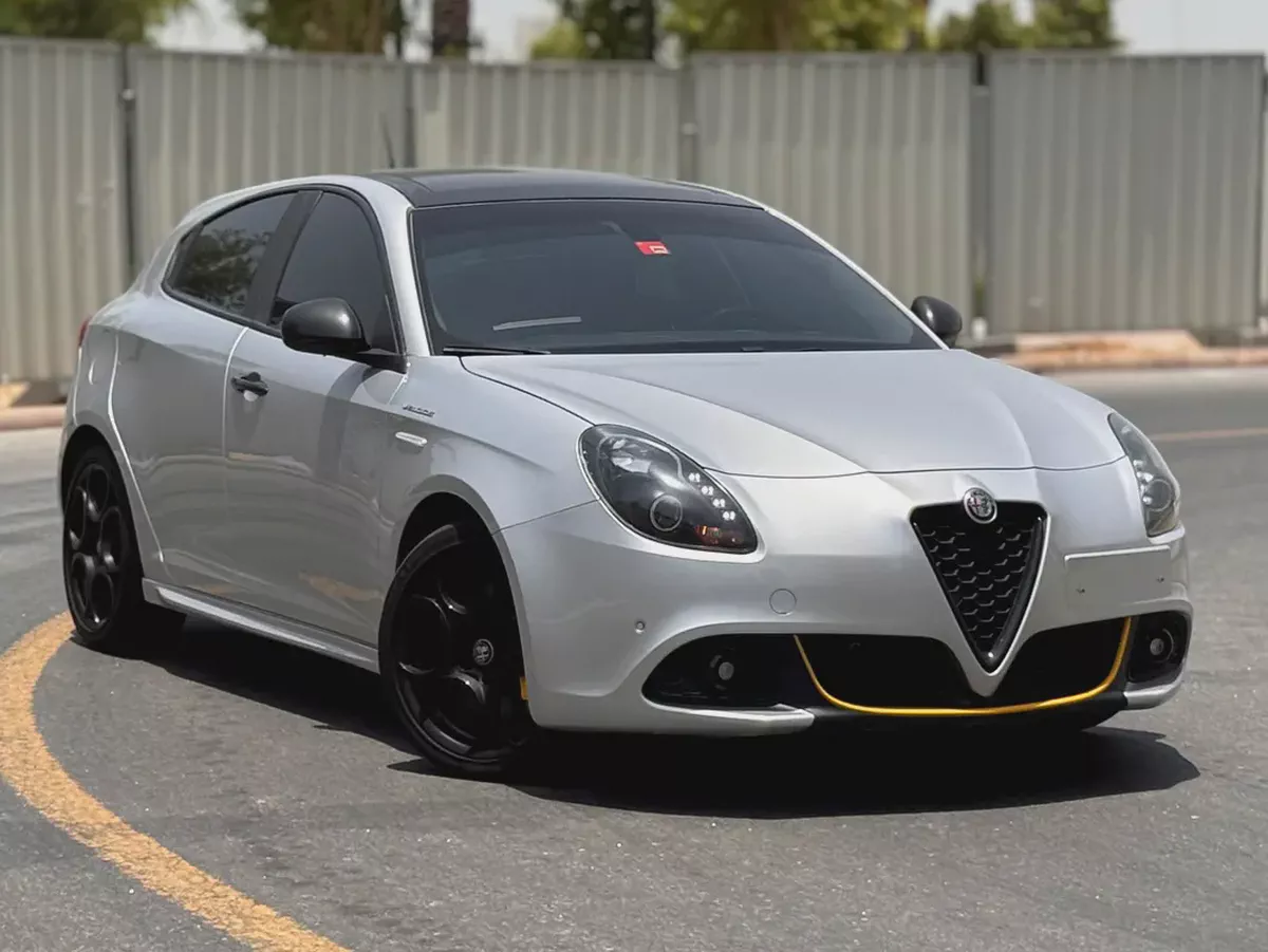 2020 Alfa Romeo Giulietta Veloce | GCC Specs | Pristine Condition-2-2