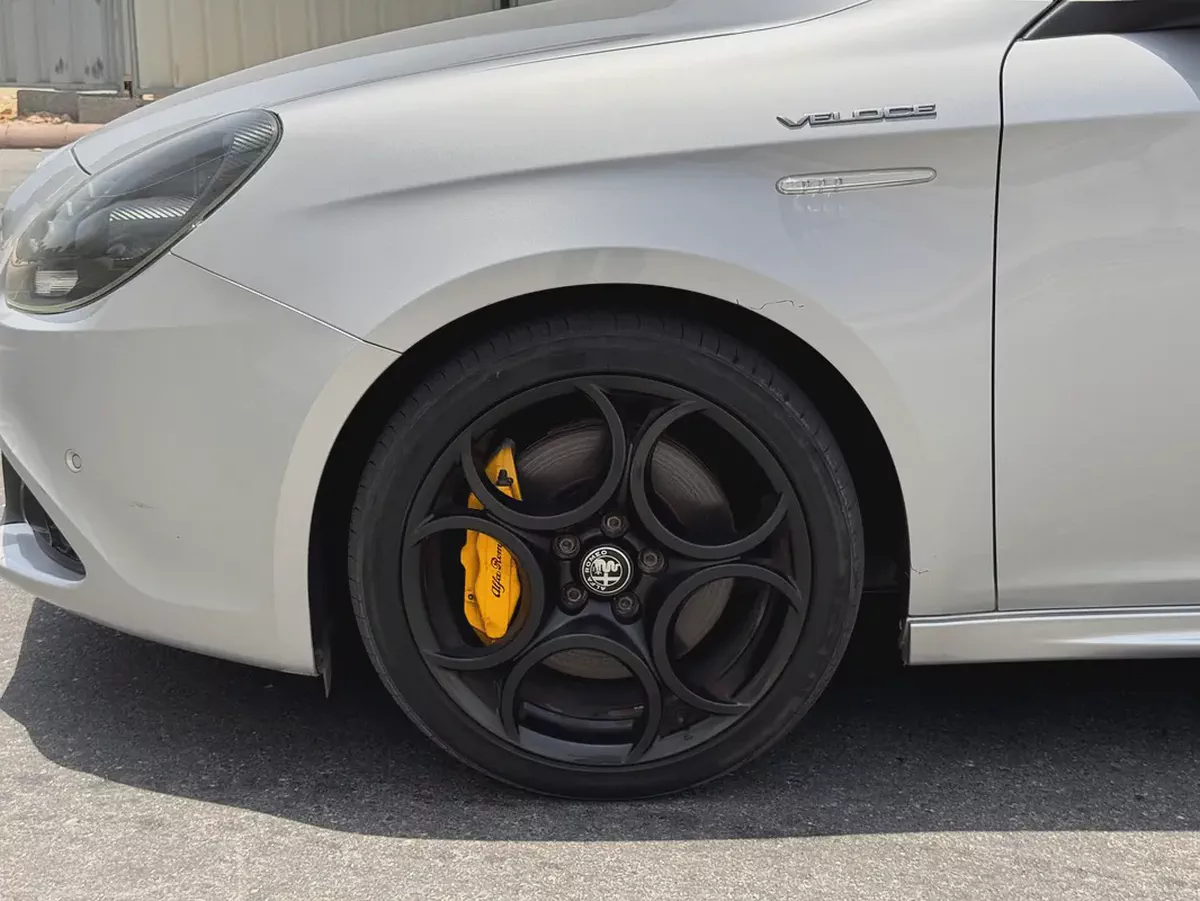 2020 Alfa Romeo Giulietta Veloce | GCC Specs | Pristine Condition-3-3