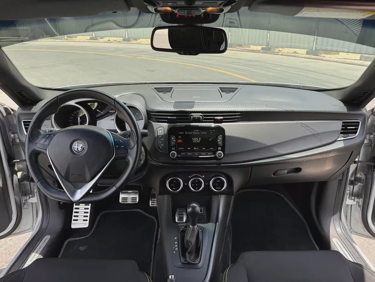 2020 Alfa Romeo Giulietta Veloce | GCC Specs | Pristine Condition-4-4