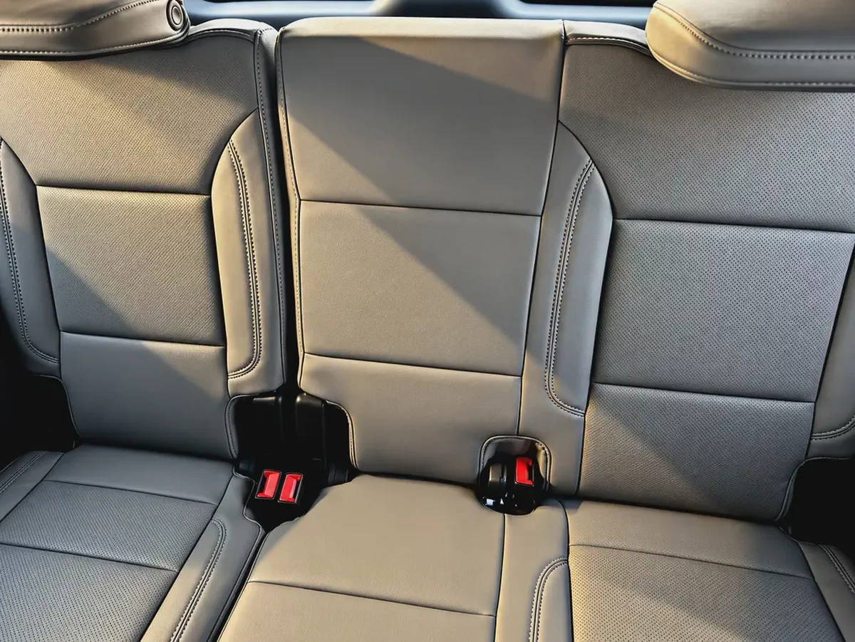 2025 GMC YUKON-13-13