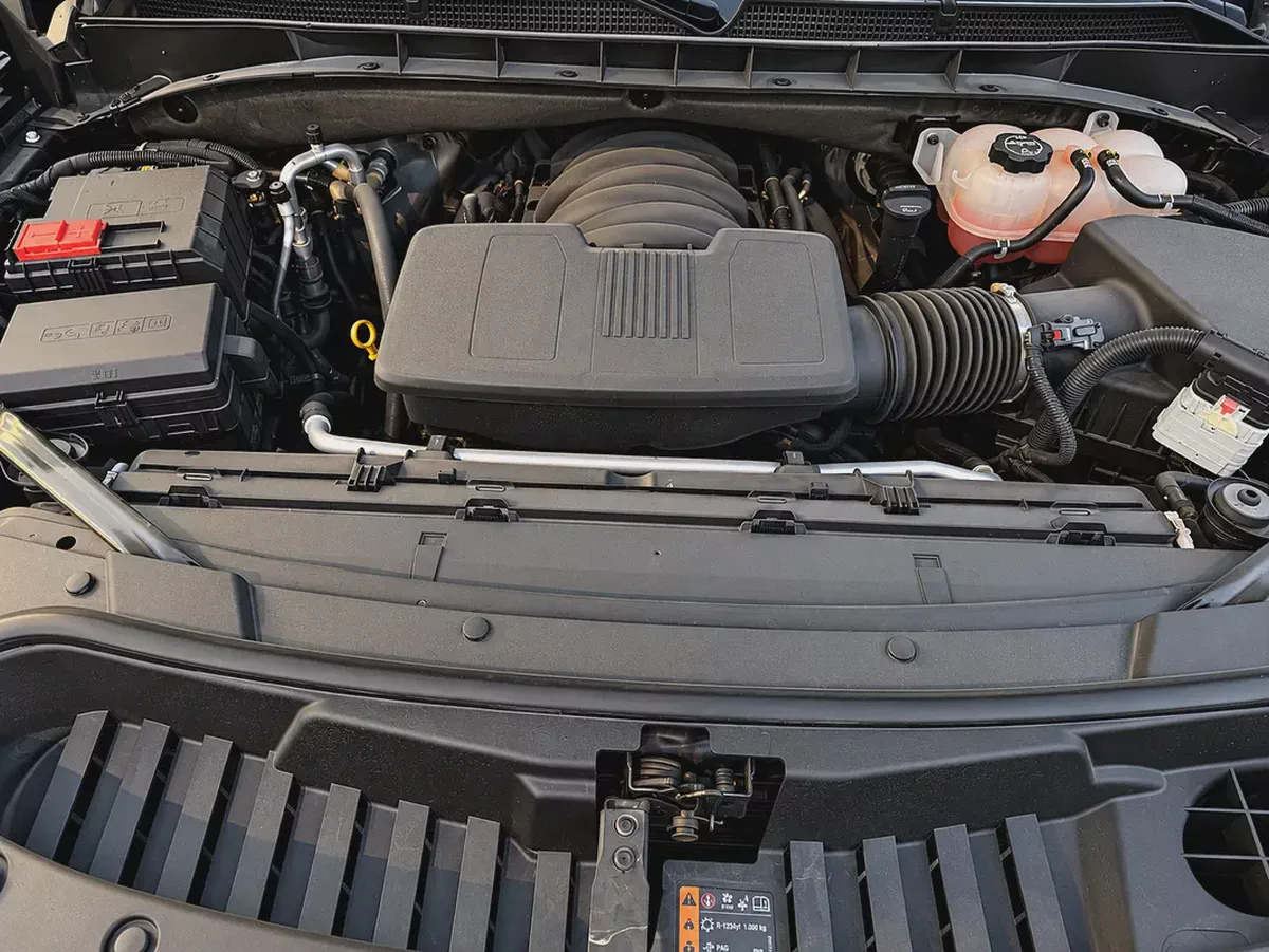 2025 GMC YUKON-14-14