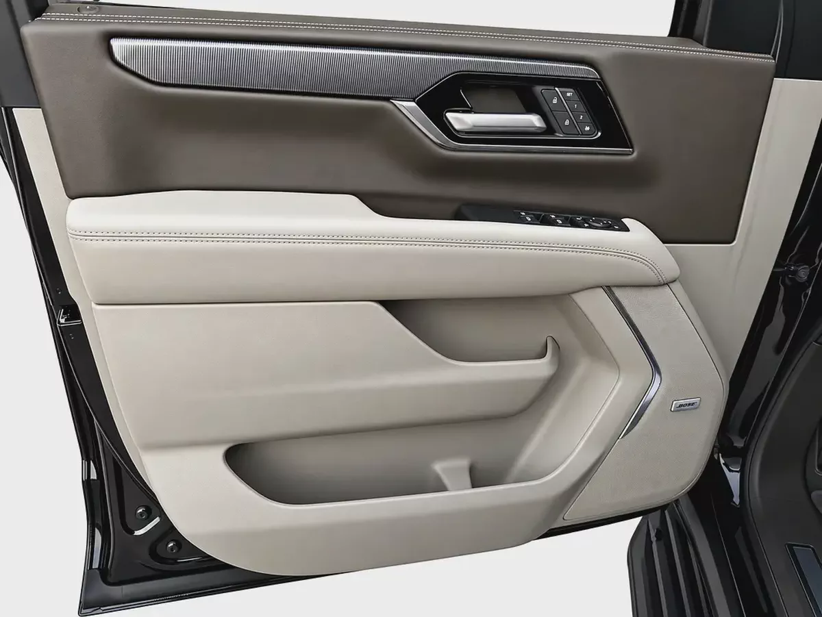2025 GMC YUKON-8-8