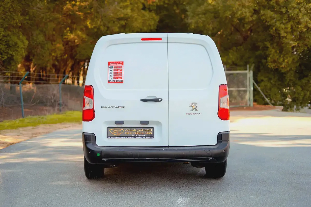 Peugeot Partner | Delivery Van | GCC Specs | Ref#P39842-5-5