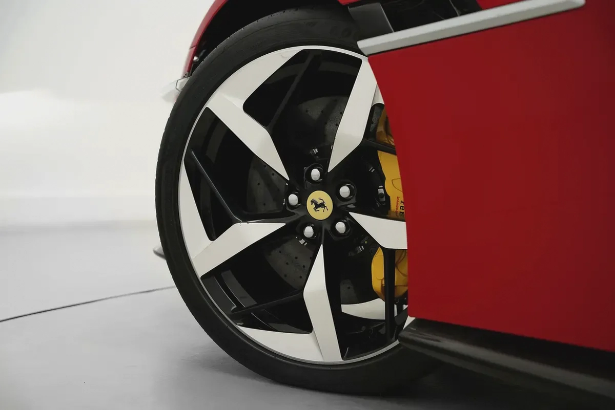 2026 FERRARI 12CILINDRI WITH 7 YEARS SERVICE CONTRACT-2-2