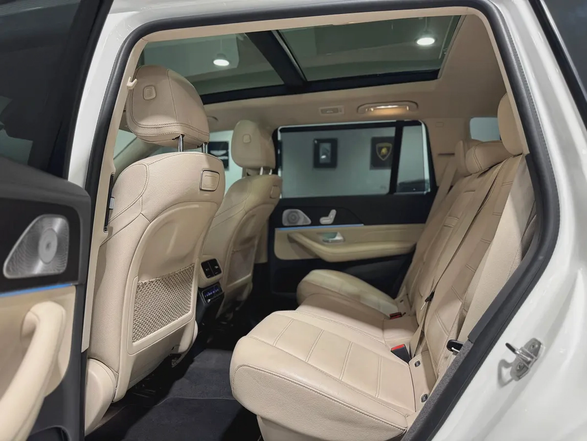 Mercedes-Benz GLS 450 | 2020 | GCC Specs | Full Option | Pristine Condition-16-16