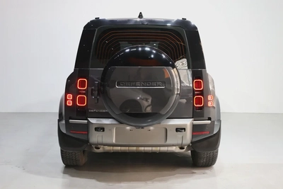 2025 Land Rover Defender 110 HSE P400 | GCC Specs | Brand New-6