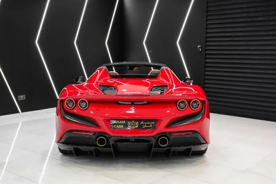 Ferrari F8 Spider-1