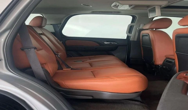 Chevrolet Tahoe LTZ 5.3L-8CYL - SUNROOF LEATHER SEATS EXCELLENT CONDITION 