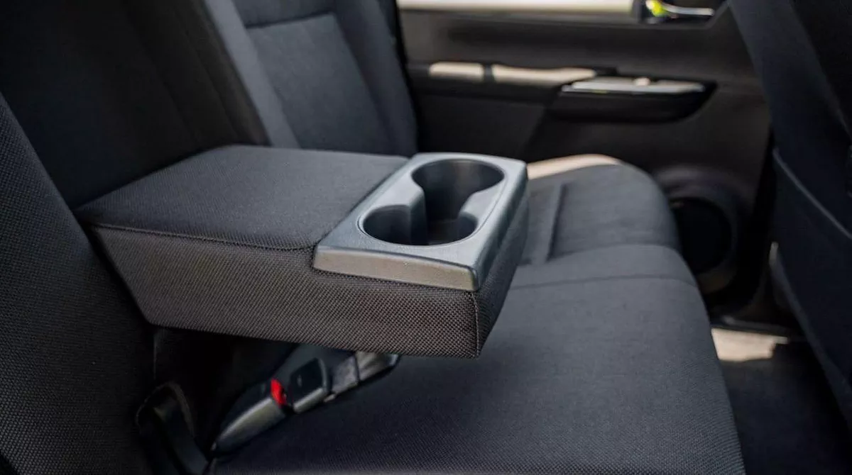 Toyota Hilux TOYOTA HILUX DC 2.4D AT 4X4 MY2025 – BLACK-18-0