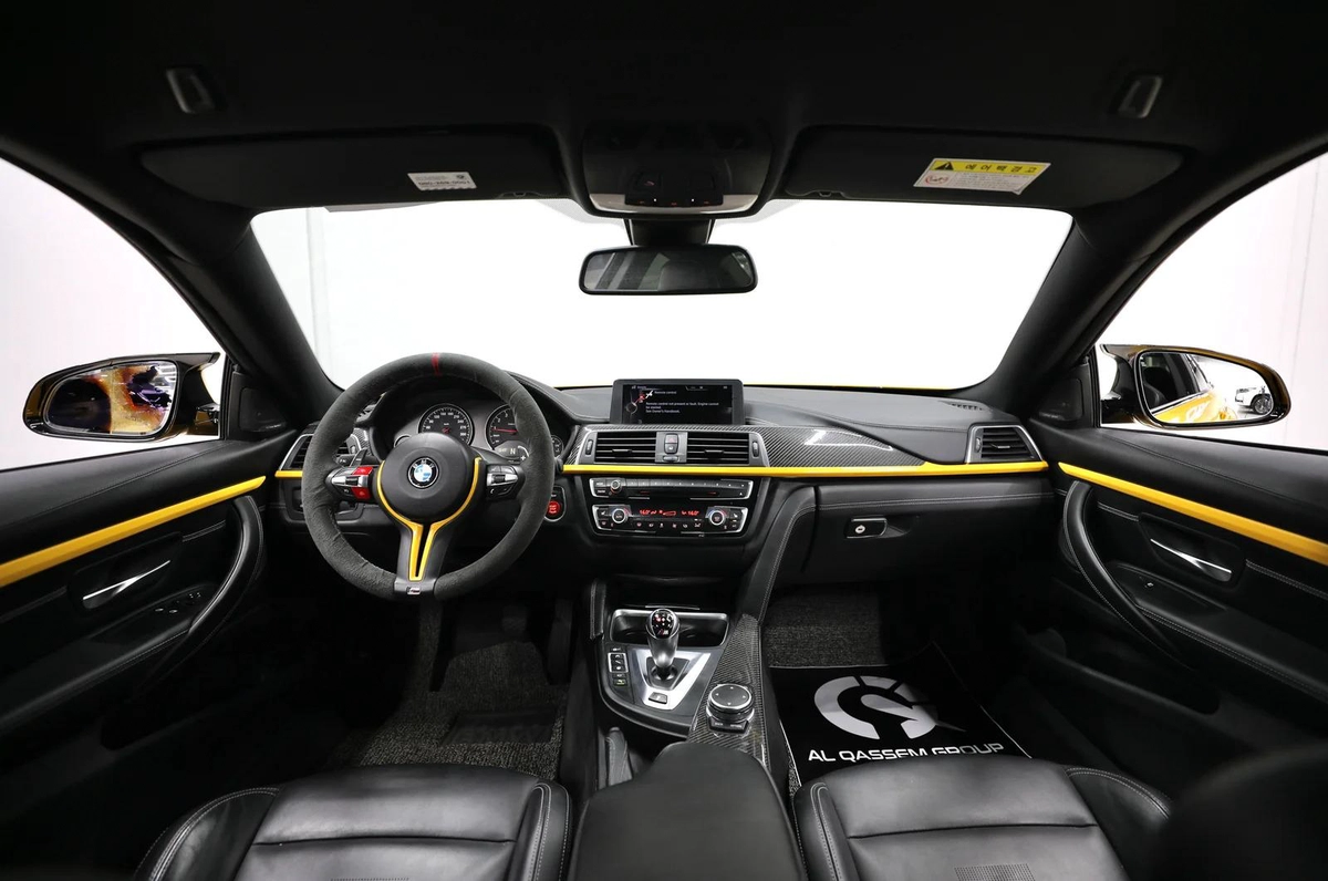 425 Hp | Full Option | Under Warranty Till 2026 | Free Insurance and Registration-13-13
