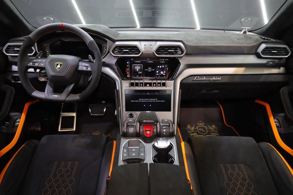 Lamborghini Urus Performante 2024