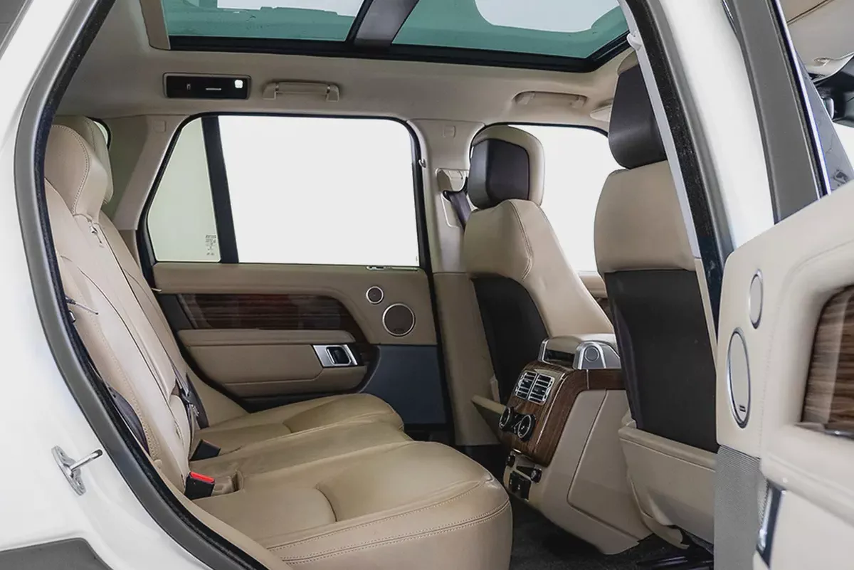AED 3,460 / 48 months | 0% DP | 2018 Range Rover Vogue HSE / Full Service History-13-13