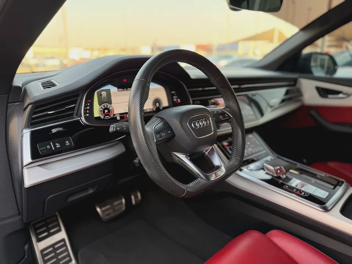 2021 Audi Q8 55 TFSI quattro S line Black Edition - GCC Specs-6-6