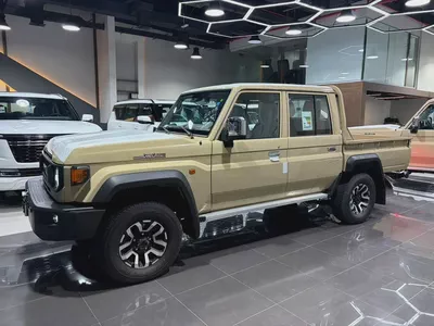Toyota Land Cruiser 70 Series LC 79 LX 2026 GCC Specs لاندكروزر بيك اب غمارتين بنزين جلد رادار رنقات-0