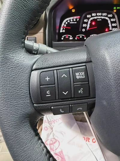 Toyota Land Cruiser 70 Series LC 79 LX 2026 GCC Specs لاندكروزر بيك اب غمارتين بنزين جلد رادار رنقات-16