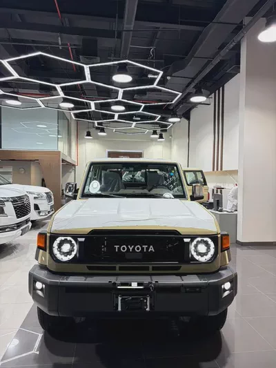 Toyota Land Cruiser 70 Series LC 79 LX 2026 GCC Specs لاندكروزر بيك اب غمارتين بنزين جلد رادار رنقات-1
