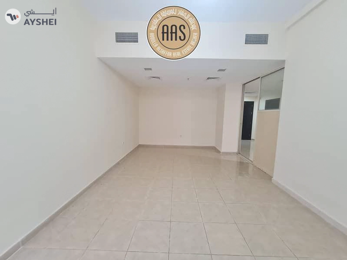 Very Prime Location Spacious 2Bhk 68k Full Facilities-4-4