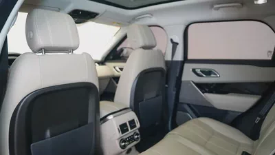 2019  Land Rover Range Rover Velar P250 R-Dynamic SE | GCC Specs | 1 Year Unlimited Warranty-4