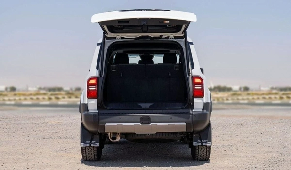 Toyota Prado 250 2.8D AT FIRST EDITION MY2024 – WHITE