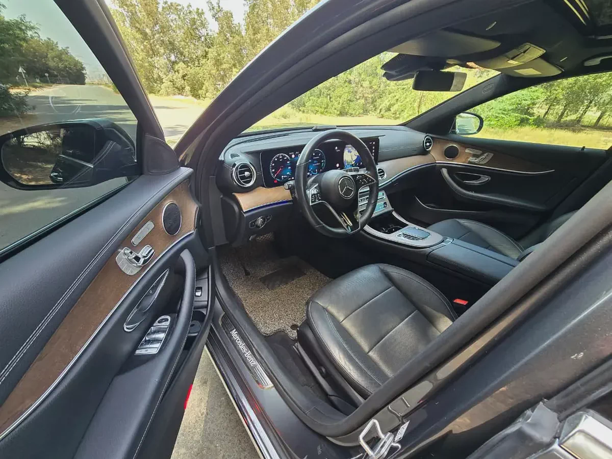 Mercedes-Benz E-Class E 250 2021 European Specs - Perfect condition - Low mileage-12-12
