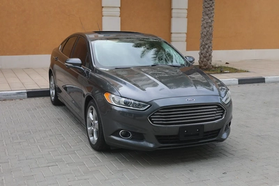 FORD FUSION SE - GCC SPECS - ACCIDENT FREE - FULL SERVICE HISTORY - EXCELENT CONDITION --3