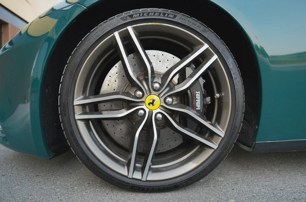 2013 Ferrari FF | GCC Specs | Fully loaded