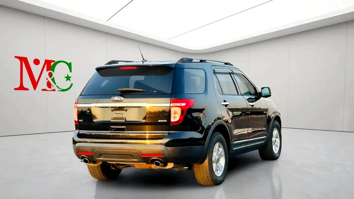 FORD EXPLORER XLT - 2014 - CLEAN CAR FRESH JAPAN IMPORT