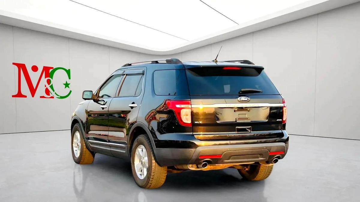 FORD EXPLORER XLT - 2014 - CLEAN CAR FRESH JAPAN IMPORT