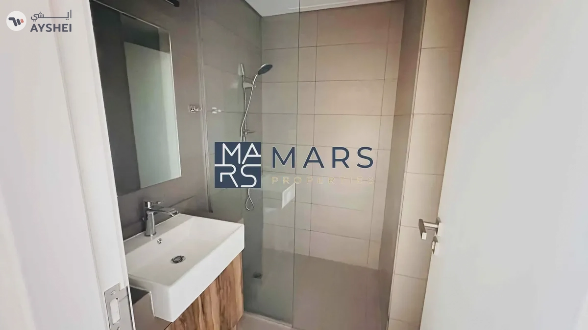 Spacious | Amazing layout | kitchen Appliances-23-23