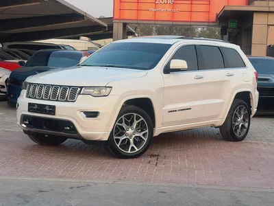 جيب قراند شروكي مواصفات خليجة V8 بحالة جيدة-0