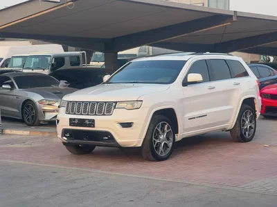 جيب قراند شروكي مواصفات خليجة V8 بحالة جيدة-3