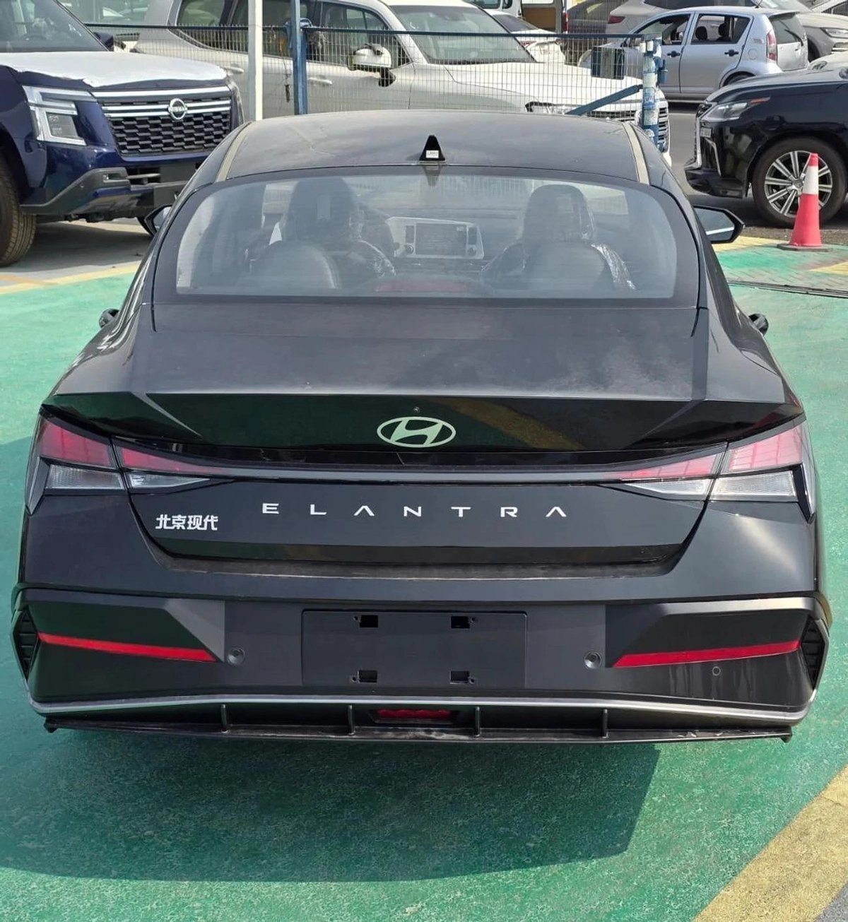 Hyundai Elantra 1.5L-1-1