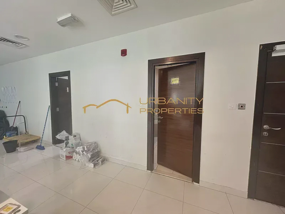 Fully Fitted Office | The Prism Business Bay-2-2
