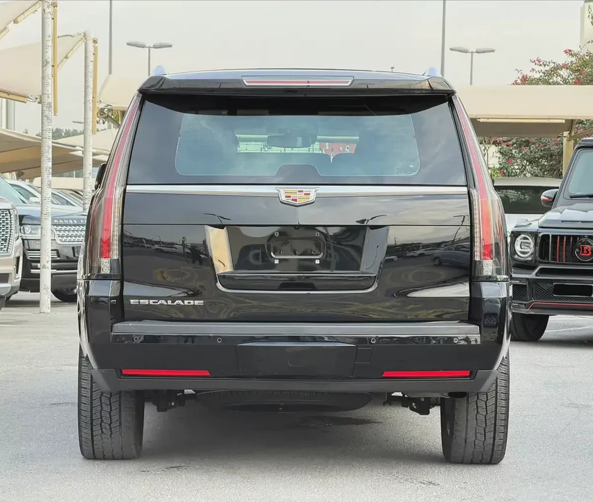 Cadillac Escalade Premium 2015 GCC Specs-1-1